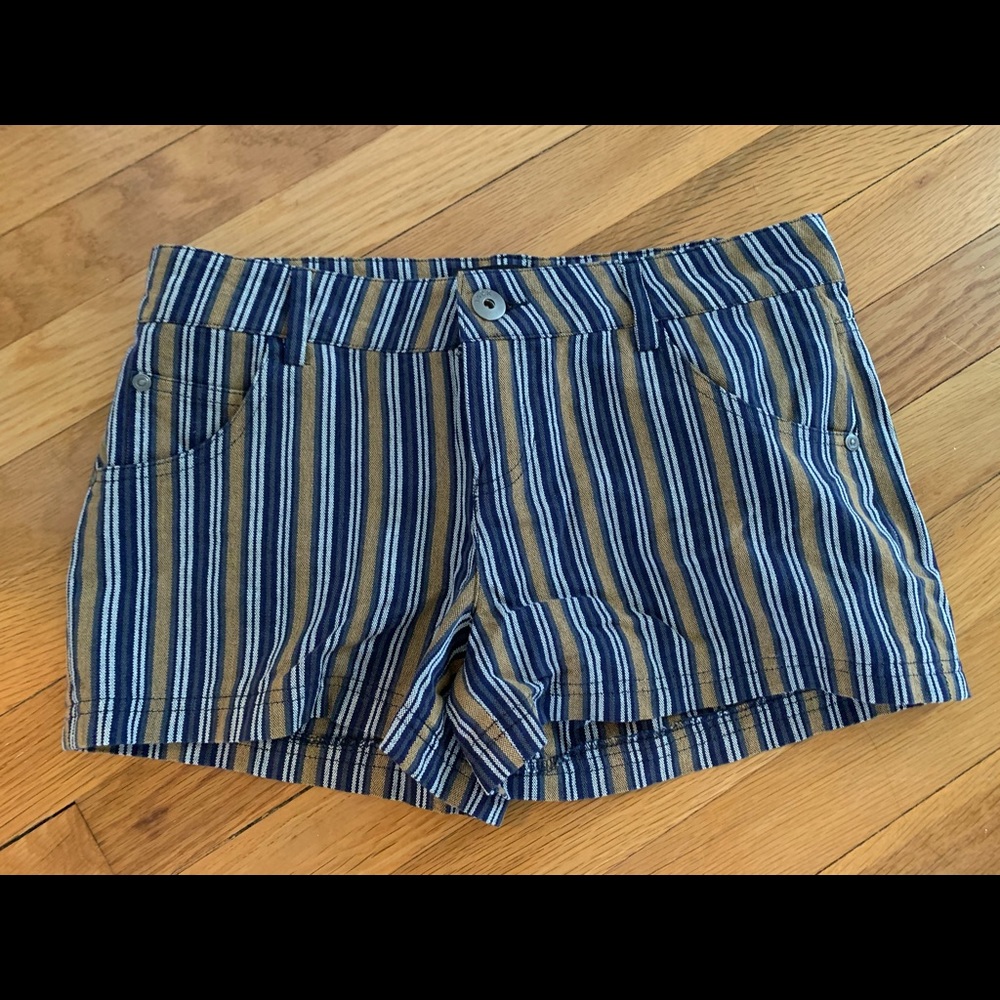 NWT Jack by BB Dakota Navy & Gold Striped Shorts